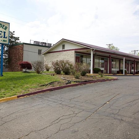 Highlander Motel Атенс Екстериор снимка